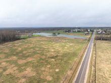 Земля на берегу озера в Можайске