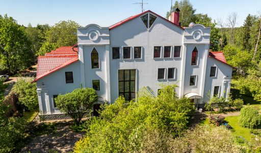 Усадьба в КП Малые Бережки