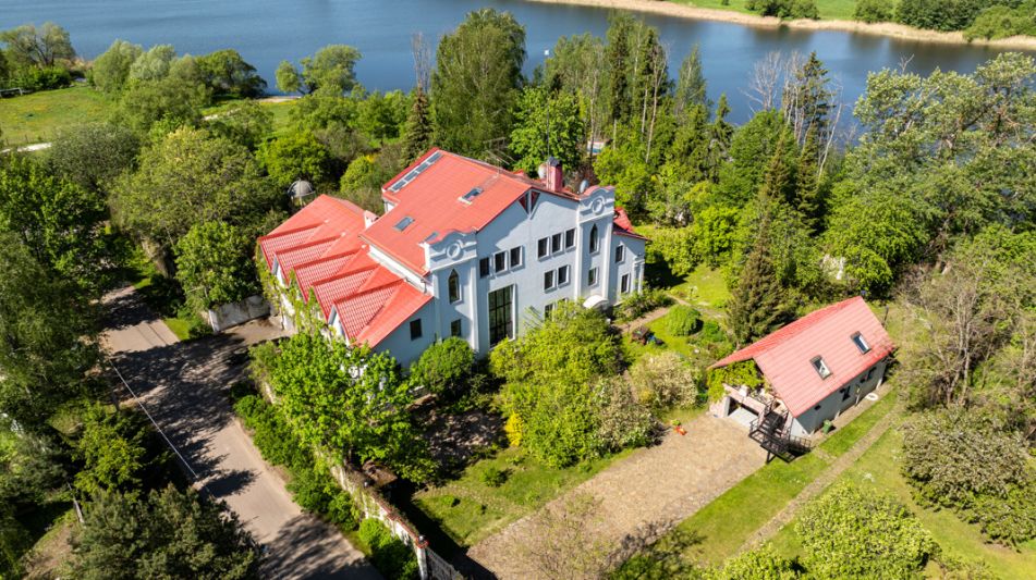 Усадьба в КП Малые Бережки