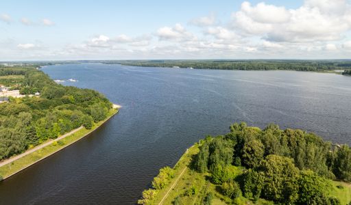 Участок у воды Витенево