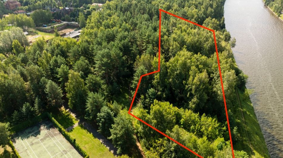 Участок у воды Витенево