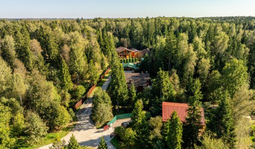 Дом у озера в КП Живописный