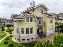 Дом с бассейном в КП Старвиль