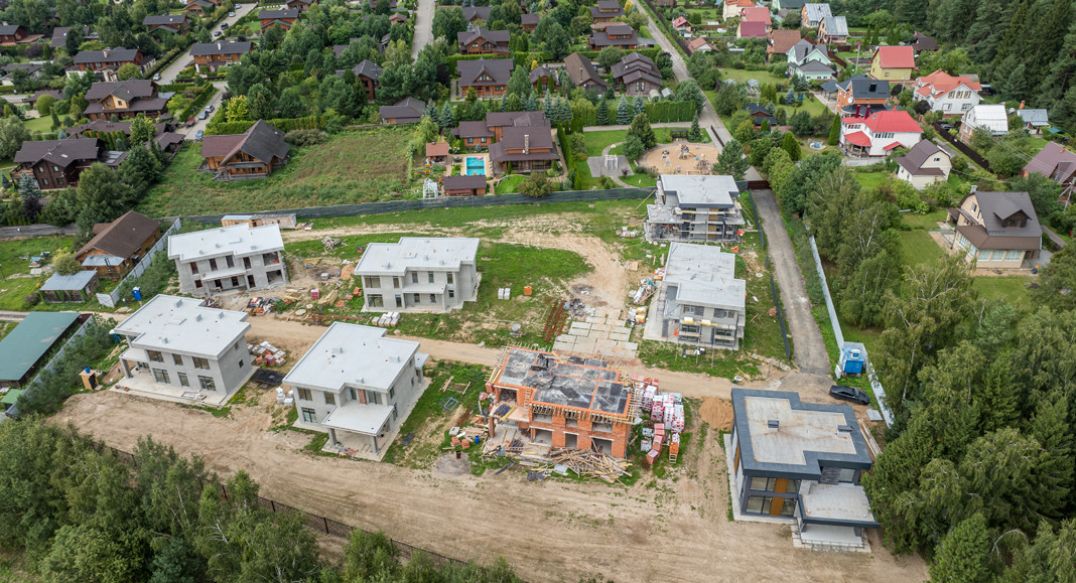 Истра Лэнд 2