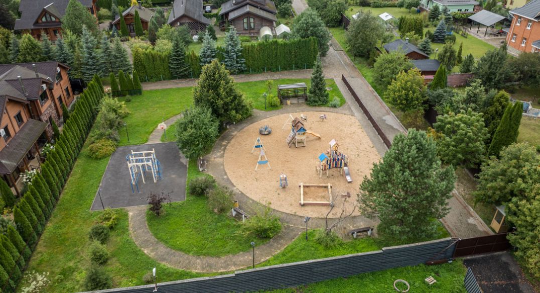 Истра Лэнд 2