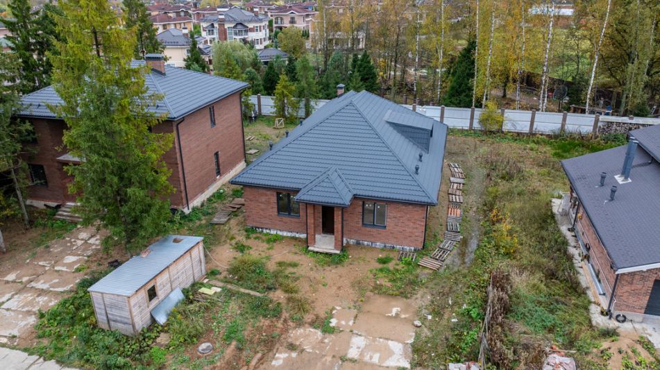 Дом в коттеджном поселке Фореста