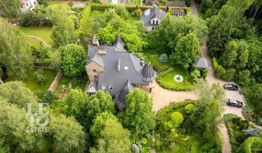 Усадьба окруженная лесом Горки-5