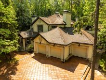 Продается усадьба в поселке Юлия2