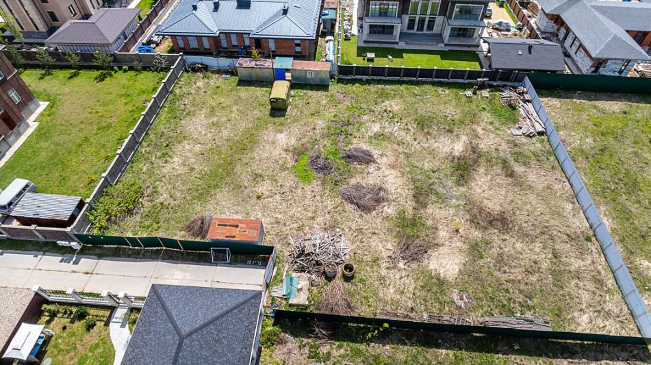 Участок в поселке Вешки