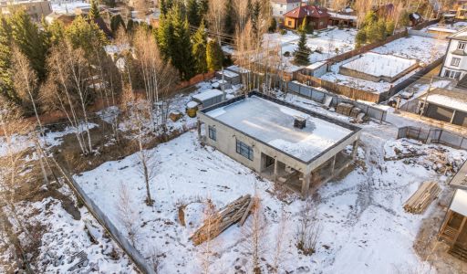 Современный дом в СНТ Бутынь
