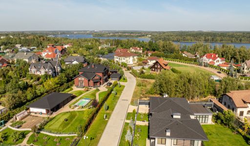 Дом у воды в КП Адмирал