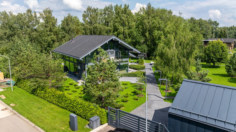 Дом у воды в КП Полуостров