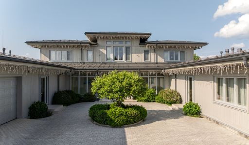 Большой дом в Конаково ривер клаб