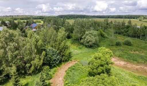 Участок у озера в Рождественно