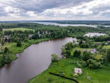 Участок у озера в Рождественно