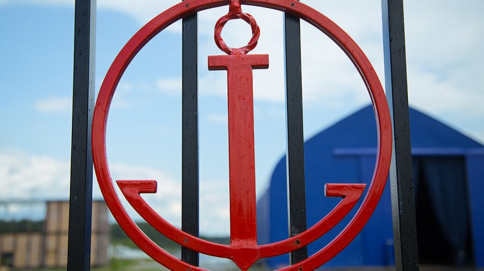 Участок на первой линии в Авроре