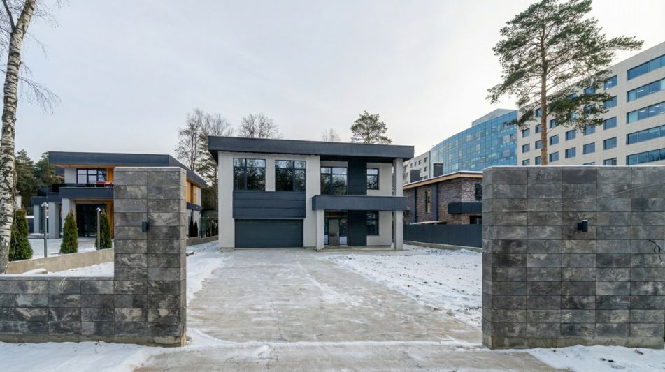 Новый дом у леса в КП Спасатель-1