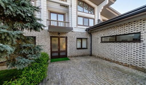 Дом в стиле шале в Николо-Урюпино