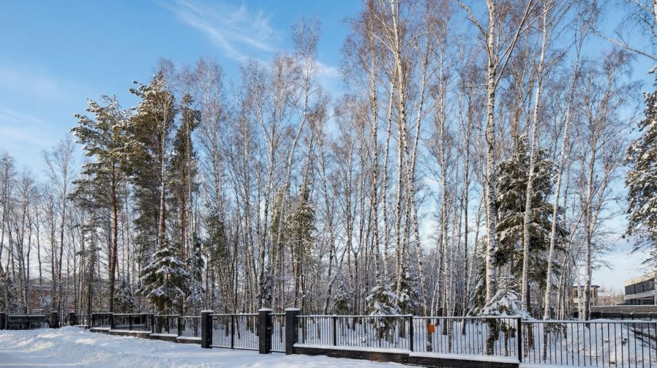 Участок в КП Кристал Форест