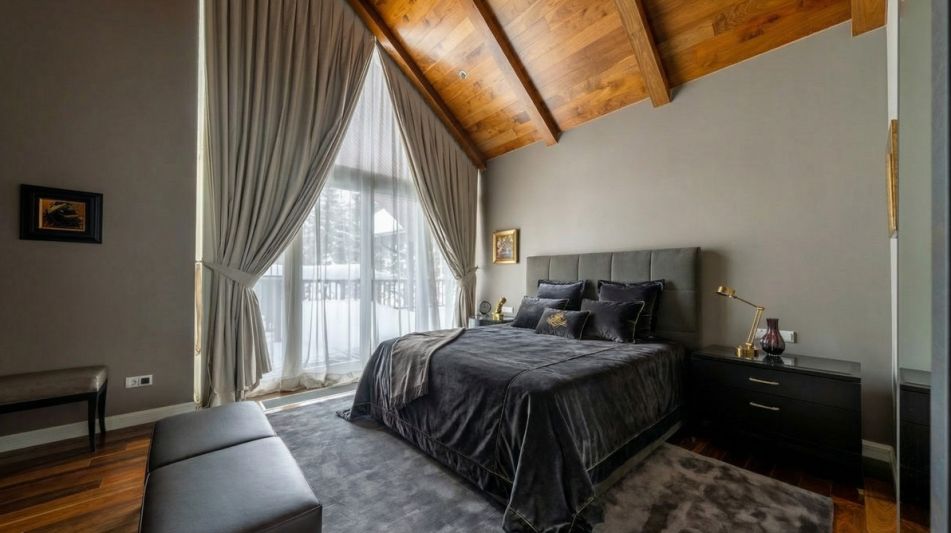 Дом с видом на озеро в КП Пестово