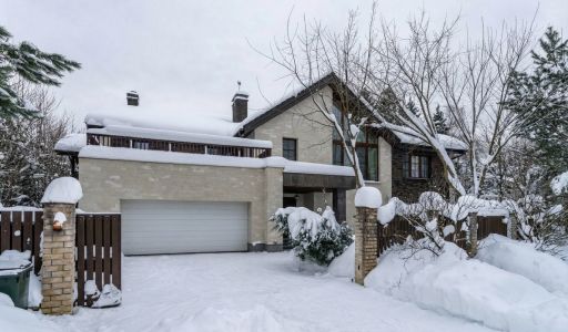 Дом с видом на озеро в КП Пестово