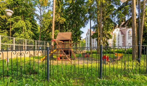 Участок у леса в КП Шервуд