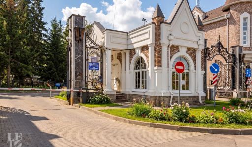 Дом на лесном участке в КП Шервуд