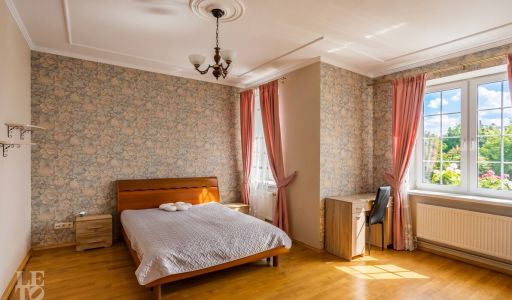 Дом на лесном участке в КП Шервуд