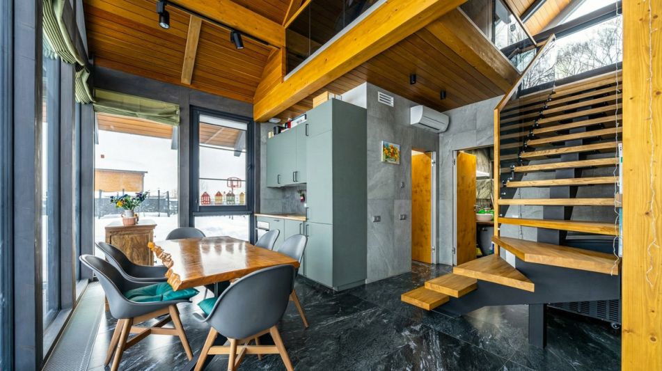 Дом на берегу в КП Аврора