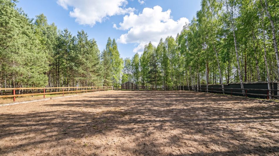 Участок на первой линии Волги