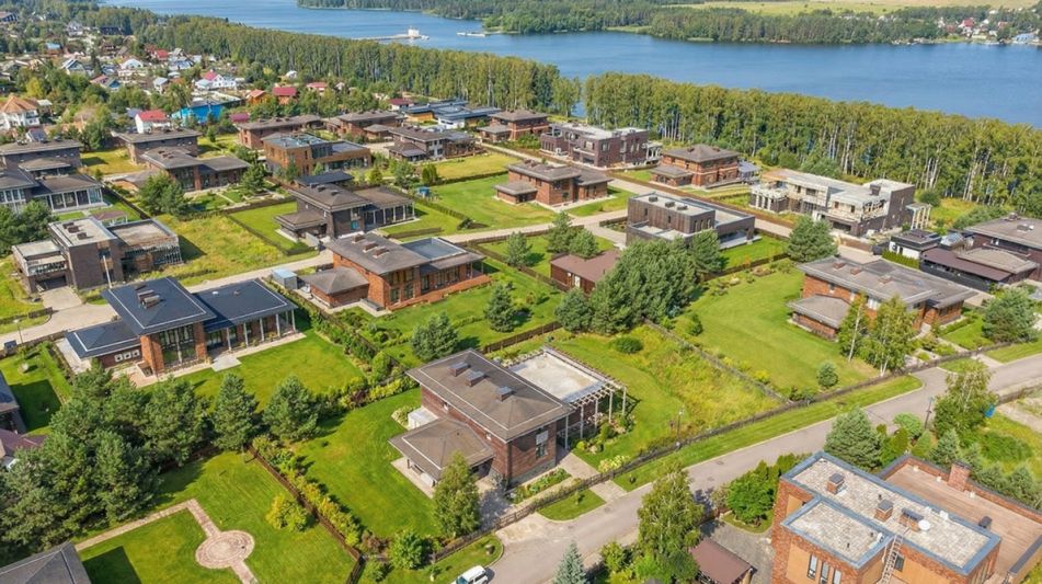 Современный дом в КП Монаково