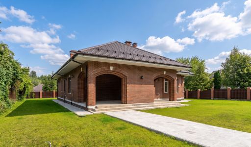 Готовый дом в поселке Дмитровец