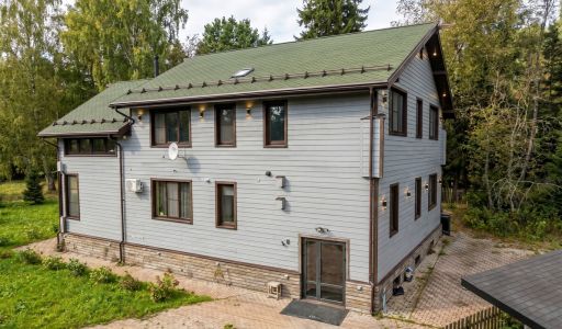 Дом у озера в КП Живописный