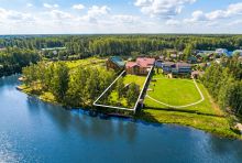 Дом в Конаково на 1 линии воды