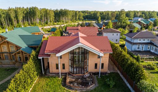 Дом в Конаково на 1 линии воды
