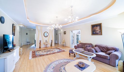 Дом в поселке Троицкое