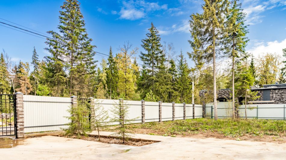 Дом в поселке Топаз