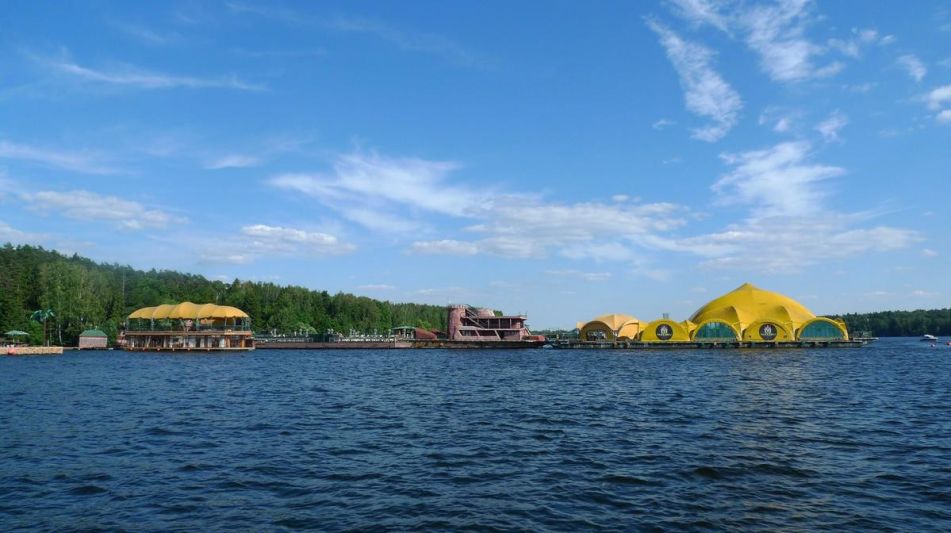 Дом с выходом к воде в Сорокино