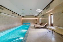 Дом с бассейном в КП Старвиль