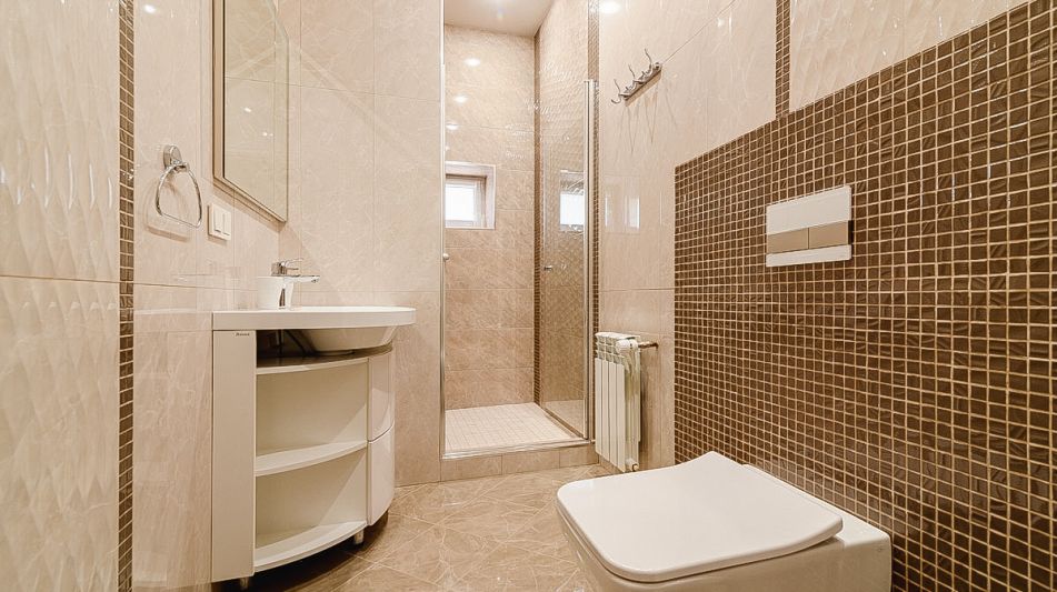 Дом с бассейном в КП Старвиль