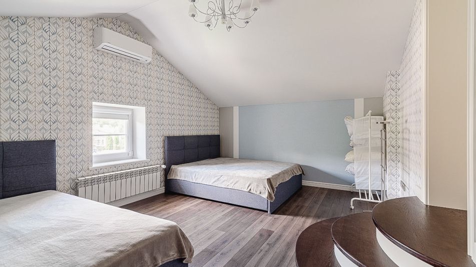 Дом с бассейном в КП Старвиль