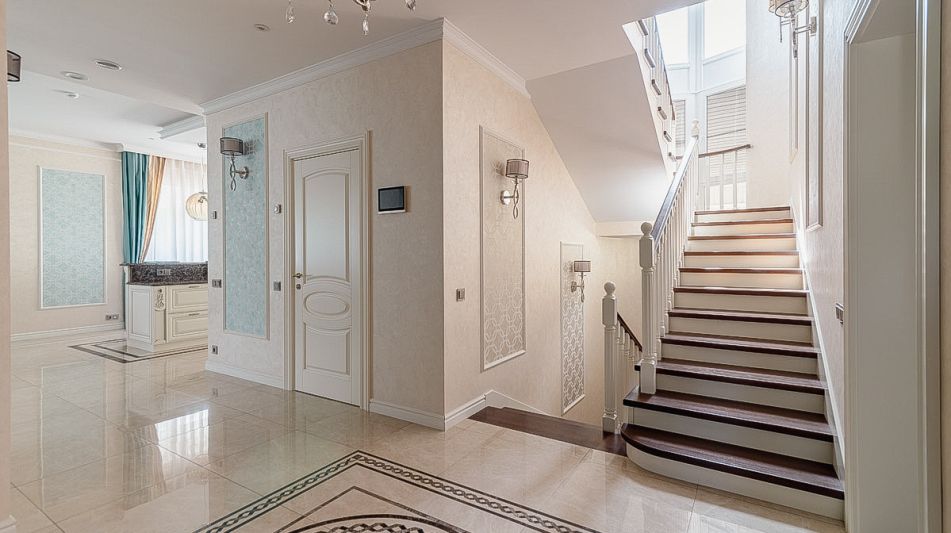 Дом с бассейном в КП Старвиль