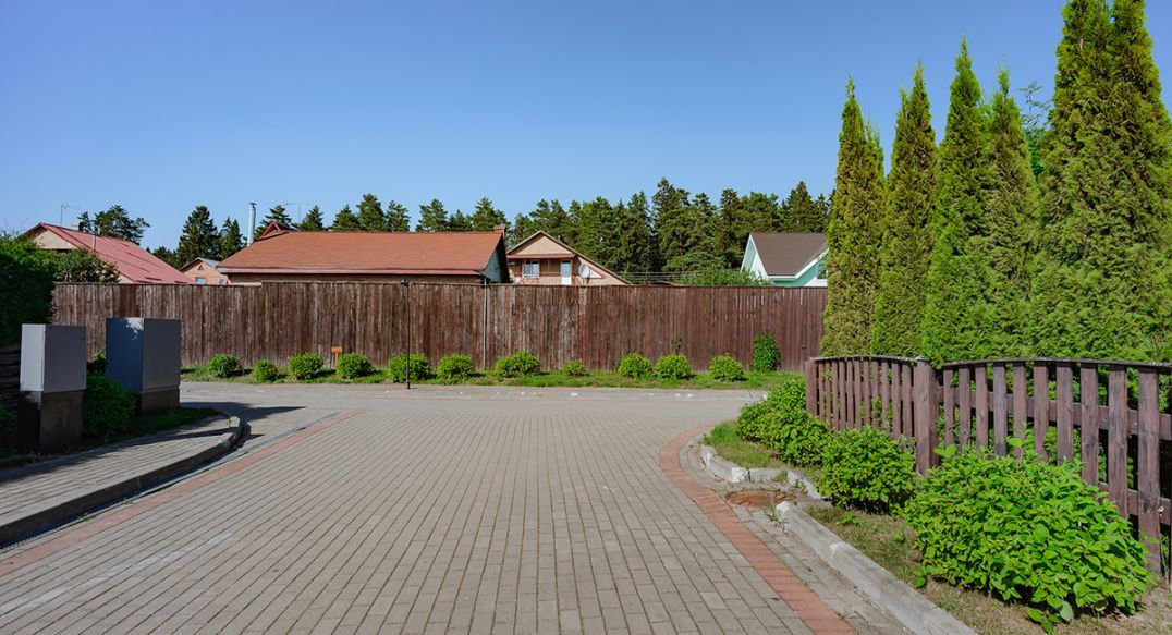 Истра Лэнд