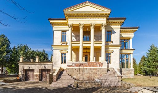 Дом в кп Резиденция Монолит