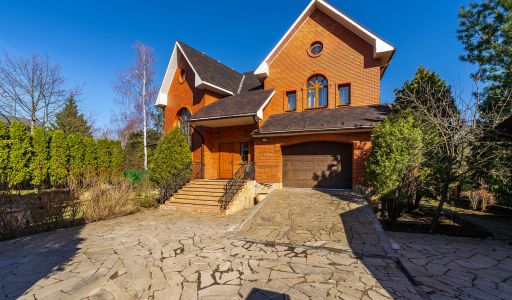 Дом с бассейном в КП Лазурь