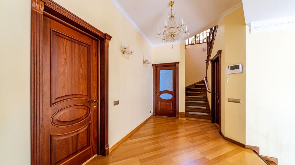 Дом с бассейном в КП Лазурь