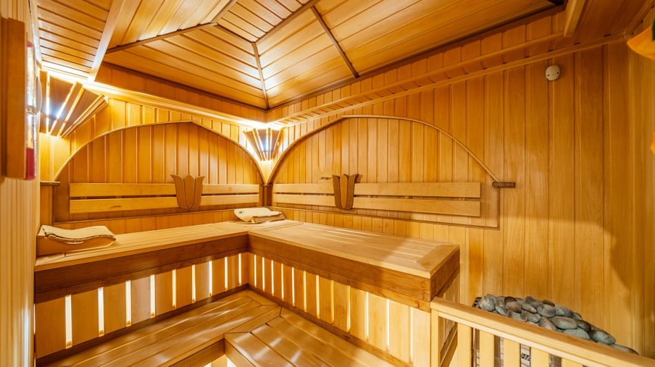 Дом с бассейном в КП Лазурь