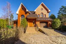 Дом с бассейном в КП Лазурь