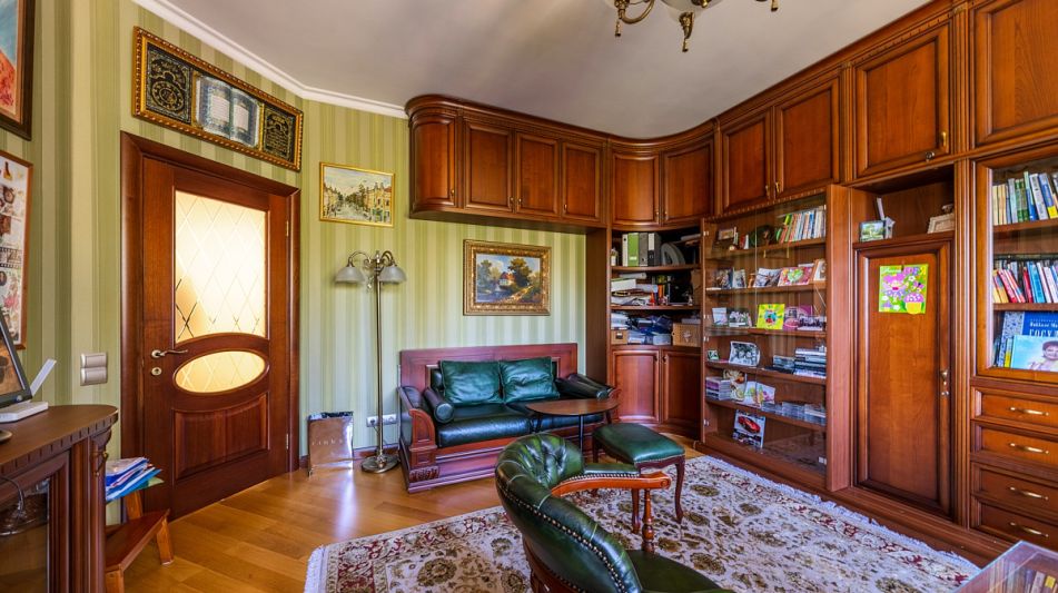 Дом с бассейном в КП Лазурь