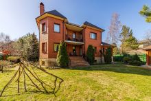 Дом с бассейном в КП Лазурь